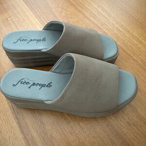 Free People Harbor Platform Sandals | Size 8 | Grey